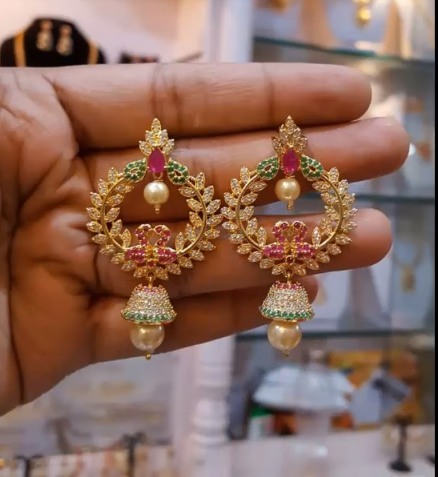 Latest Gold Earrings Designs7