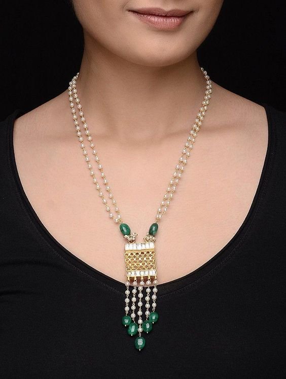 elegant pearl necklace