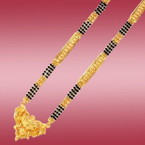 Latest Beautiful Gold Long Mangalsutra Designs19