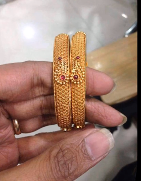 Latest Gold Bangle Designs7