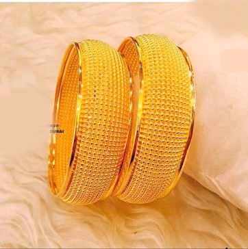 Latest Gold Bangle Designs9