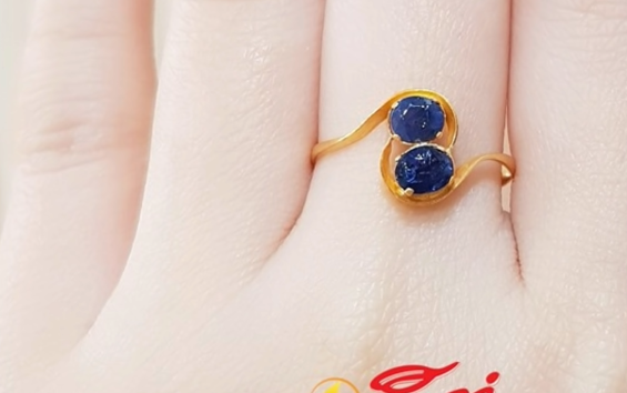 blue stone gold ring