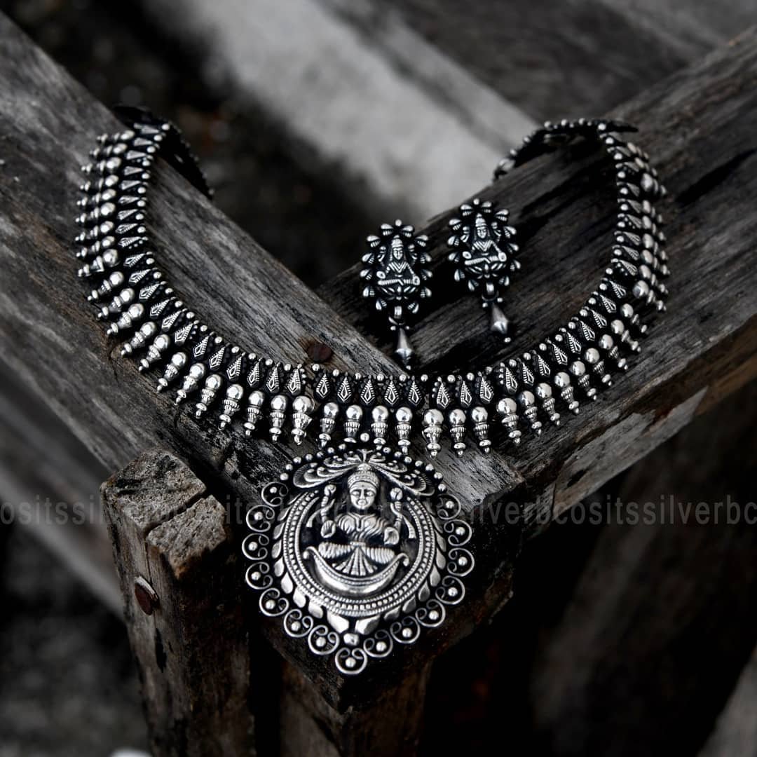 Mind Blowing Pure Silver Necklace Designs3