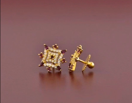 Top Stunning Light Weight Gold Stud Earrings4