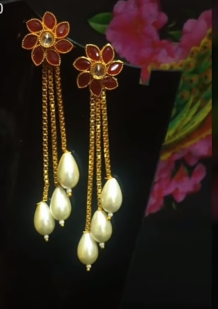 Trendy Gold Earring Designs5