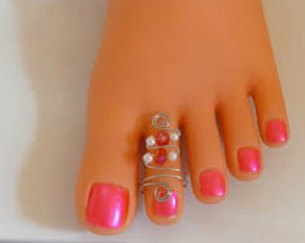 Designer Gold Plated and Silver Toe Rings17