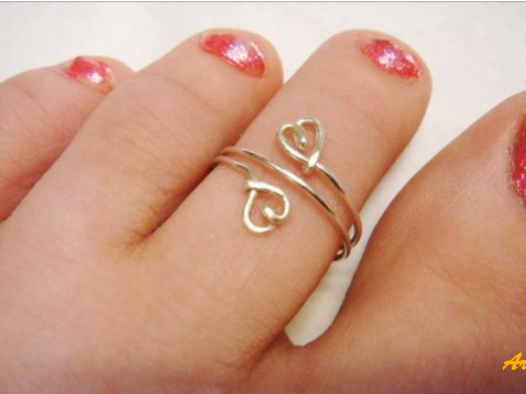 Designer Gold Plated and Silver Toe Rings2