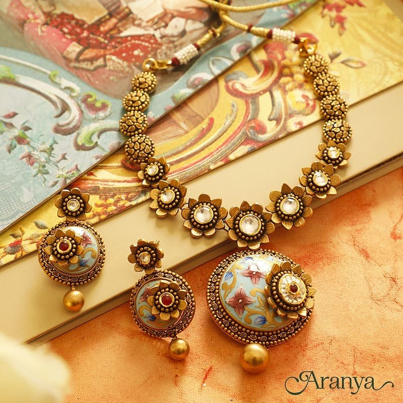 Antique Necklace design