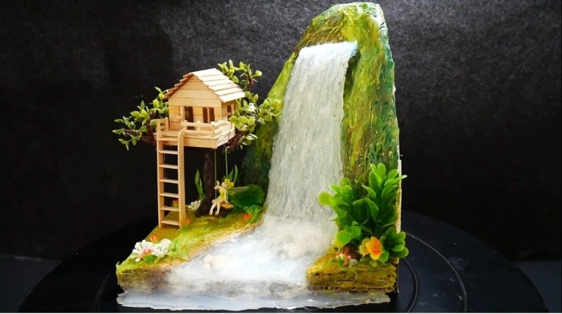 Hot Glue Waterfall Mini House1