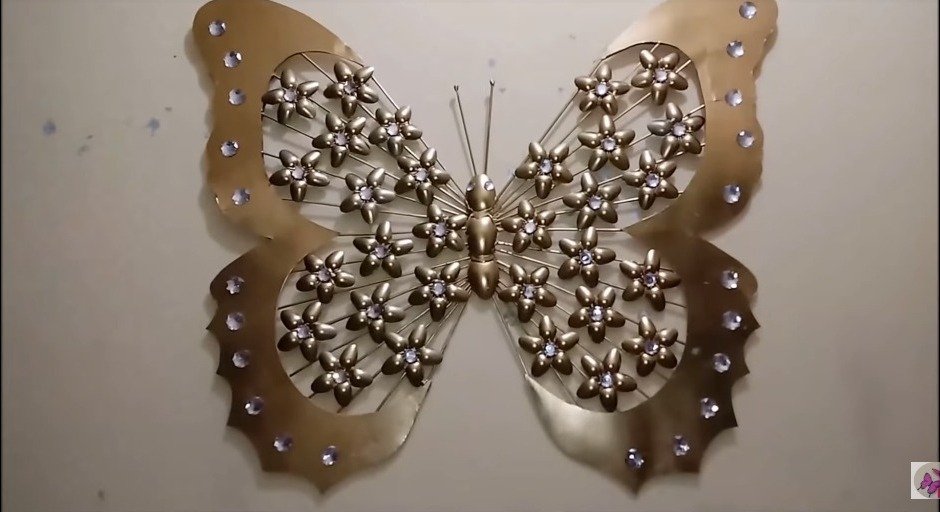 How to Make Decorative Butterfly Wall Hanging1