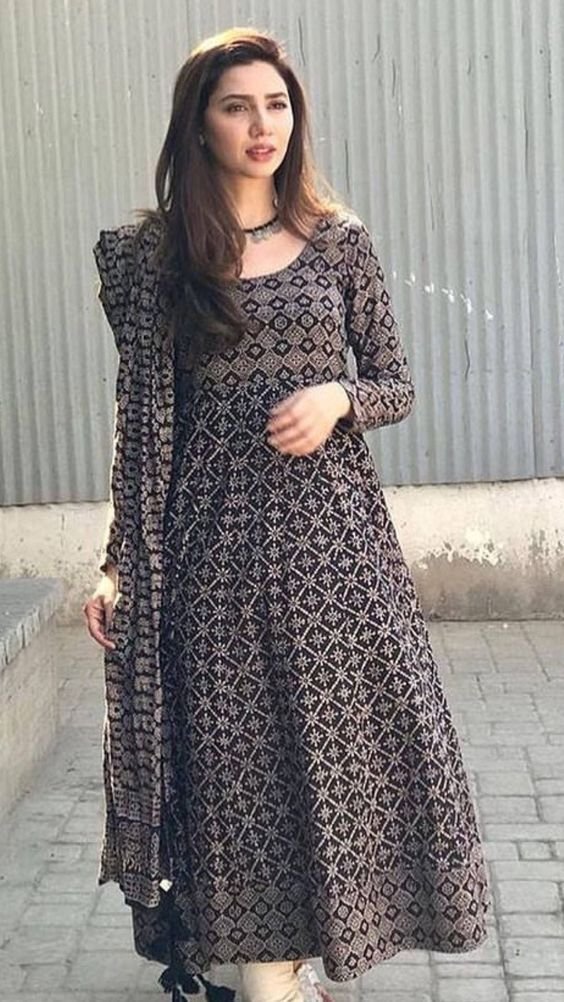 Beautiful and Stylish Long Kurtis for Women 10