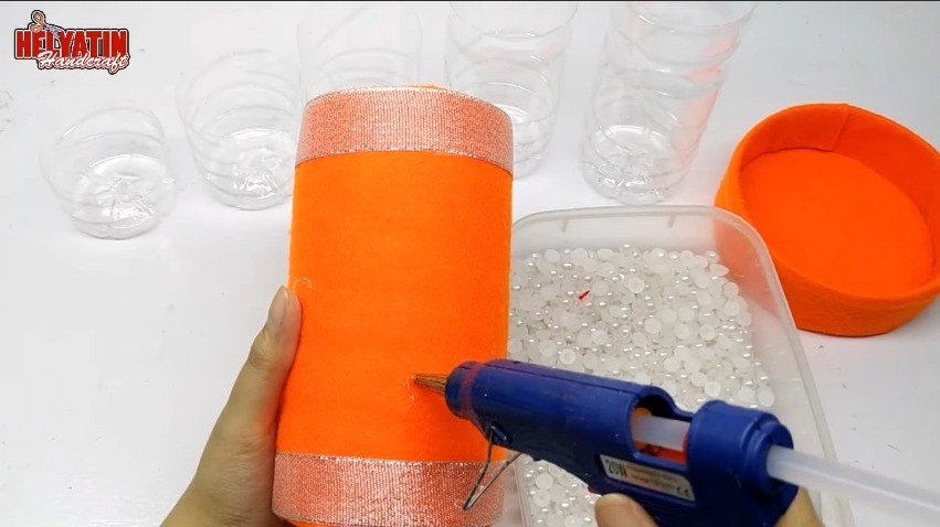 Creative Ways to Recycle Old Plastic Bottles 12