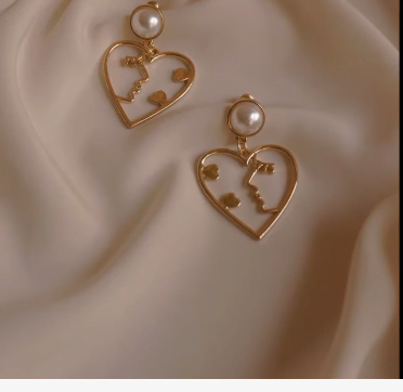 Simple Daily Wear Gold Earring Design 14