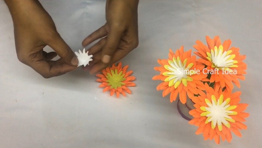 Making Paper Flowers Step by Step 17