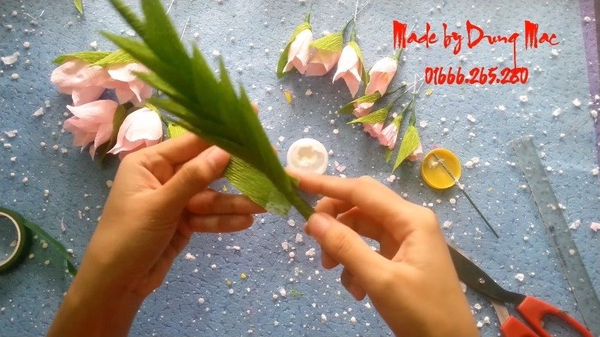 How to make Gladiolus Paper Flowers 20