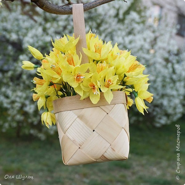 How to Make Daffodils from Paper 25