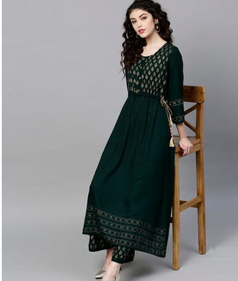 Best Designs of Long Kurtis for Ladies in 2021 6