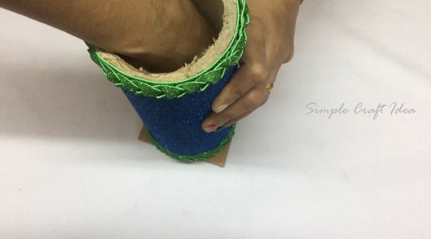 How to make Flower Vase with Glitter Paper 7