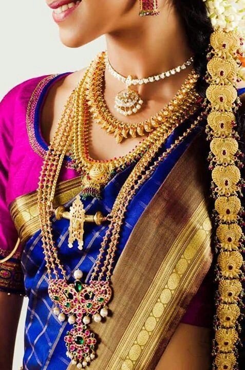 Bridal Gold Necklace Designs18