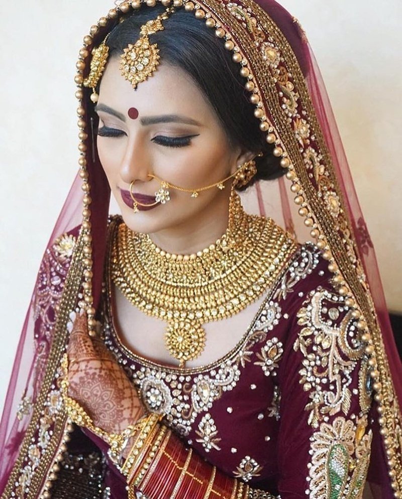 stunning Jodha Akbar style bridal gold necklace