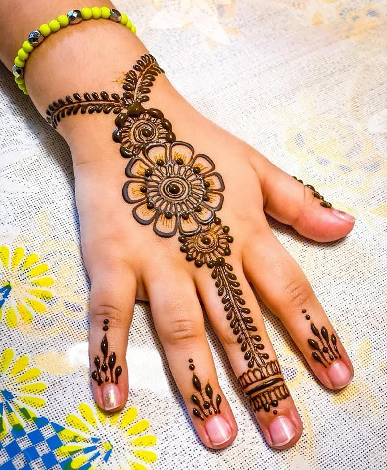 Stylish Mehndi Design 10