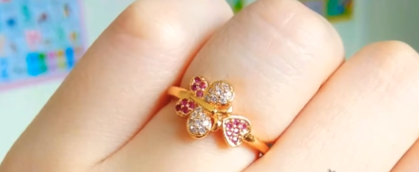 Latest Beautiful Gold and Diamond Rings Design 12