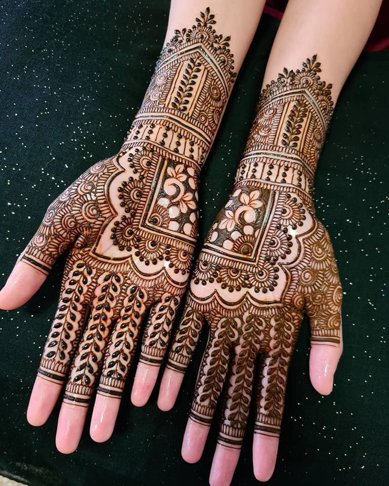 Beautiful Mehndi Designs for Hand 18