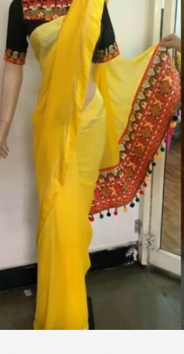 Easy way to Decorate your Saree with Tassels 18