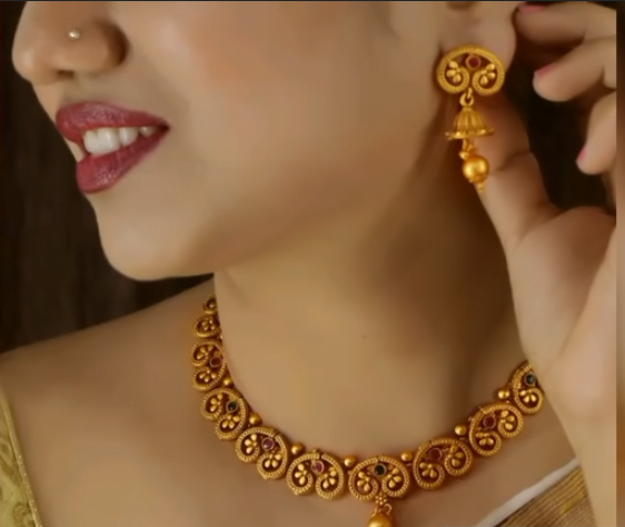 Beautiful Gold Necklace Design 2