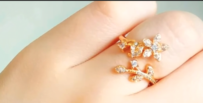 Latest Beautiful Gold and Diamond Rings Design 2