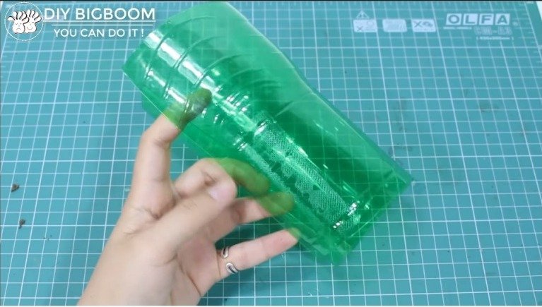 How to make Flower vase with Plastic Bottle and Glitter Sheet 3