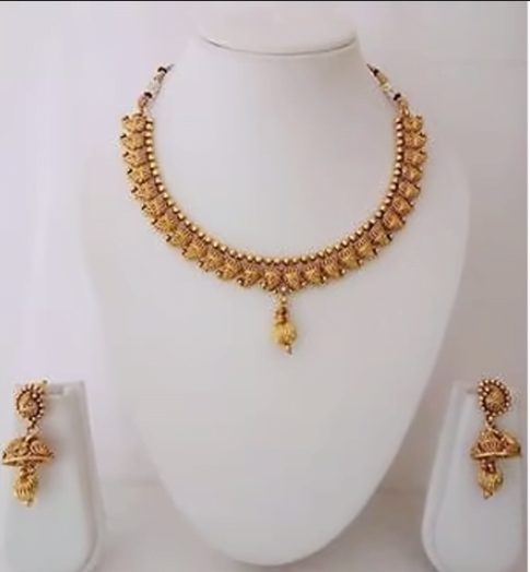 Latest Simple and Beautiful Gold Necklace Design 3