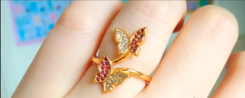 Latest Beautiful Gold and Diamond Rings Design 6