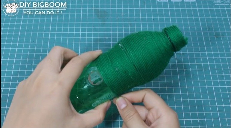 How to make Flower vase with Plastic Bottle and Glitter Sheet 7