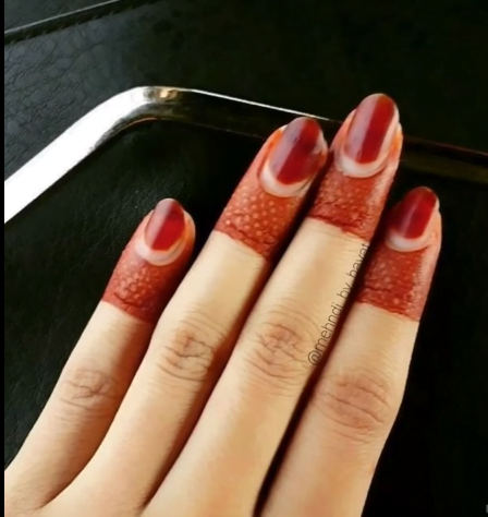 Latest finger mehndi design 7