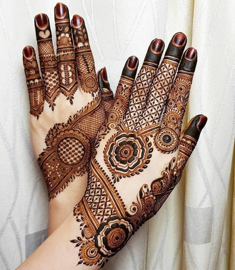 Beautiful Mehndi Designs for Hand 9