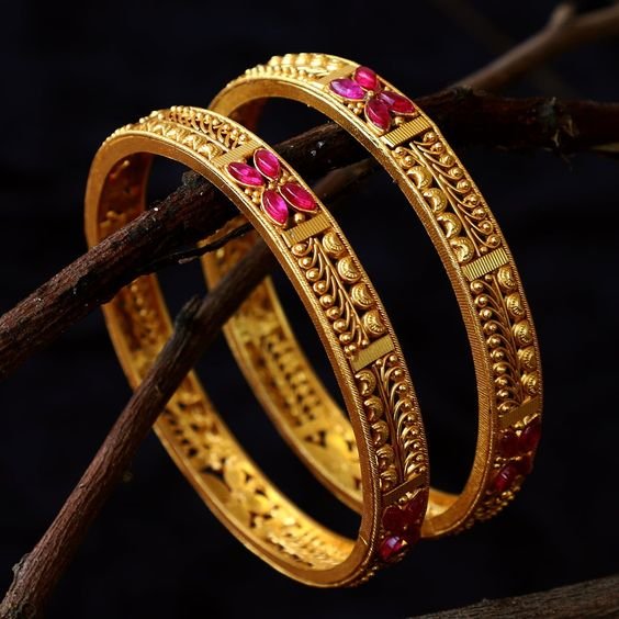 Latest Gold Bangle Design 1