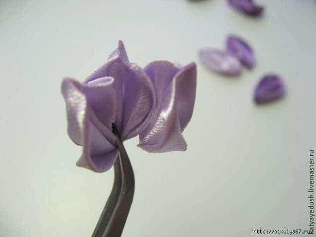 Ribbon Flower 12