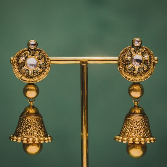 Latest Gold Earring Designs with Best Price 15