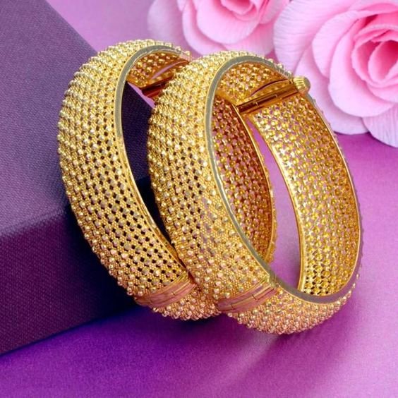 Gold Bangle Design for Daily Use 4