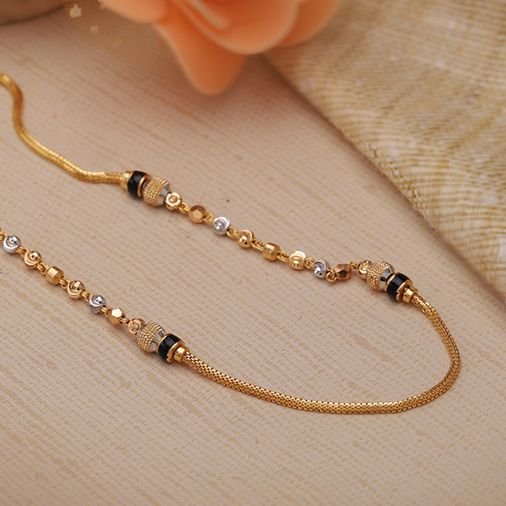 Light Weight Gold Short Necklace Design 5