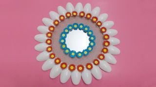 How to make Plastic Spoons Mirror Wall Decor 10