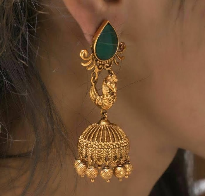 Beautiful Gold Jhumka Earring Designs 13