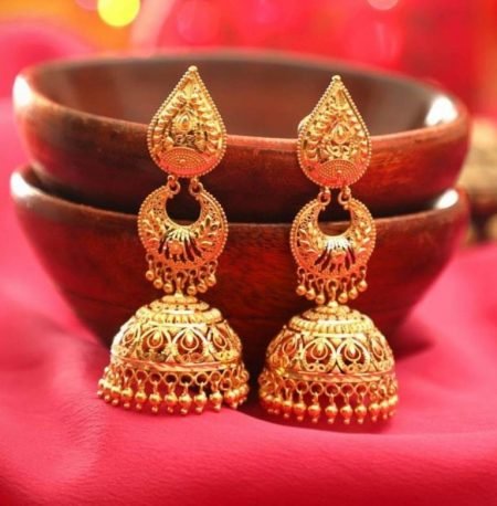 Beautiful Gold Jhumka Earring Designs 14