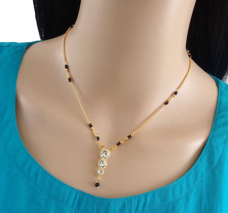 Gold Small Mangalsutra Designs 15