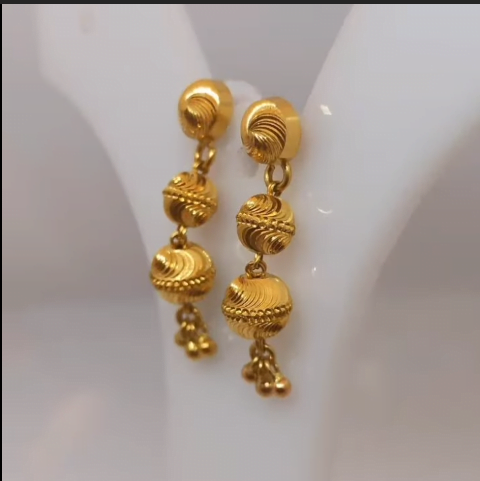 Gold Earrings Design 7