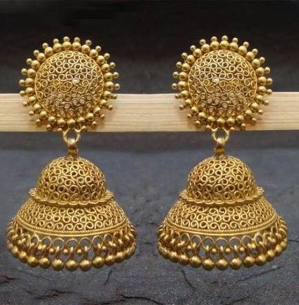 Beautiful Gold Jhumka Earring Designs 9