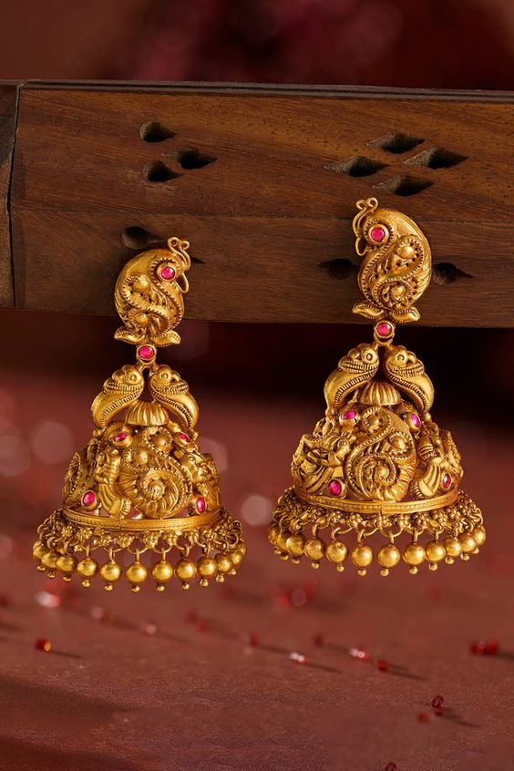 Traditional Gold Earrings Design 1