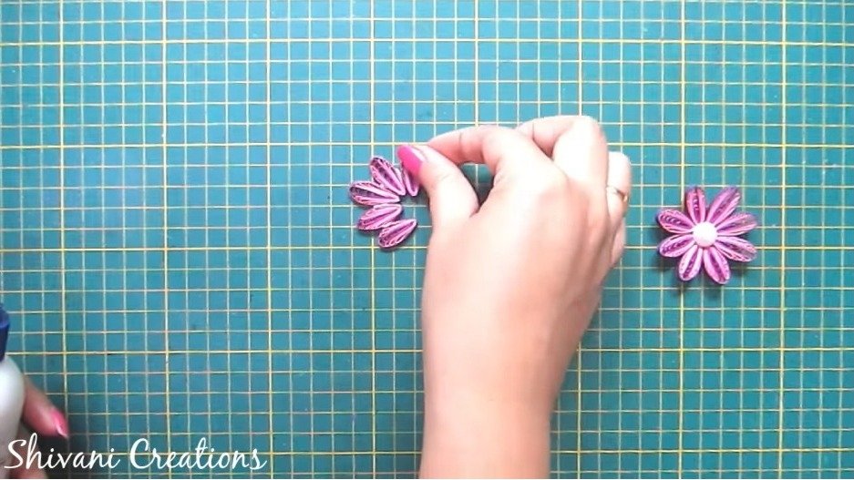 Quilled Wall Hanging Watch 11