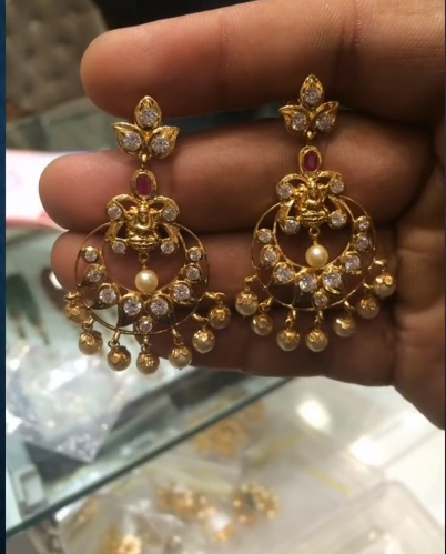 Traditional Pearl and Gold Earrings Designs 12
